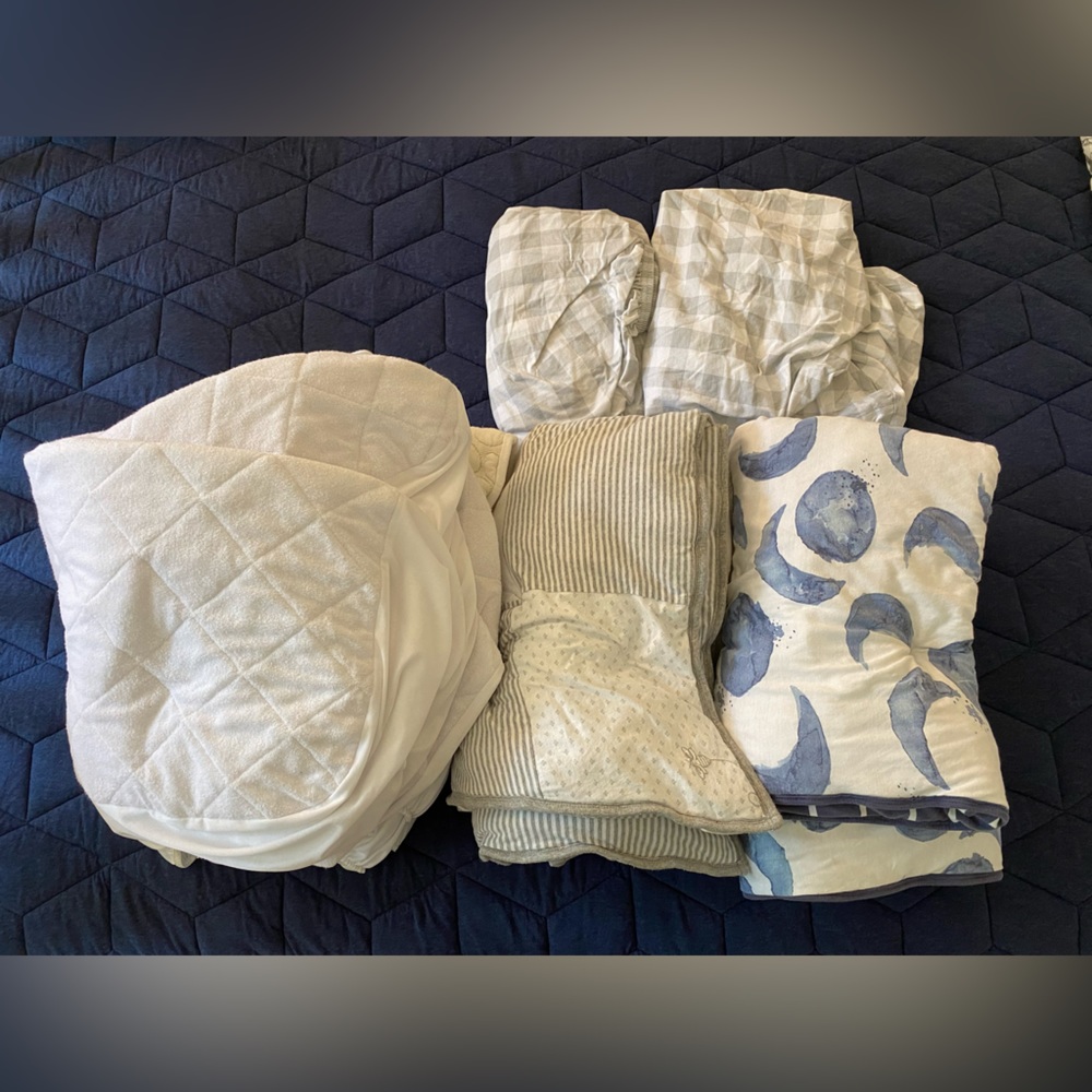 Burt’s Bees crib/toddler bedding